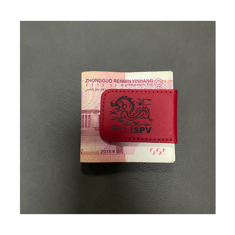 Lézerezhető műbőr pénzcsipesz Lézerezhető műbőr pénzcsipesz